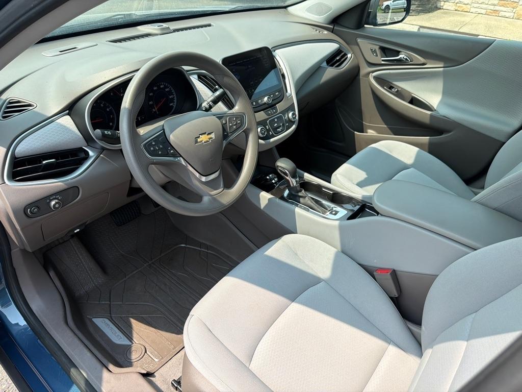 Chevrolet Malibu 4dr Sdn LS w/1FL 2024