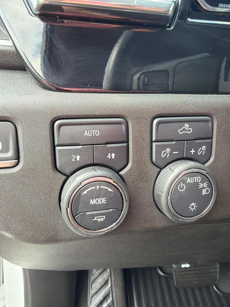 Chevrolet Silverado 1500 4WD Crew Cab 147" LT w/2FL 2024
