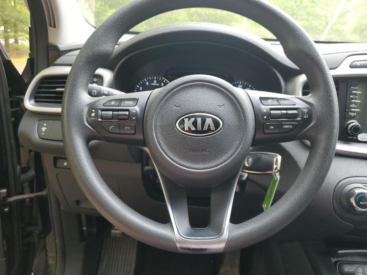 2018 Kia Sorento LX - Photo 19