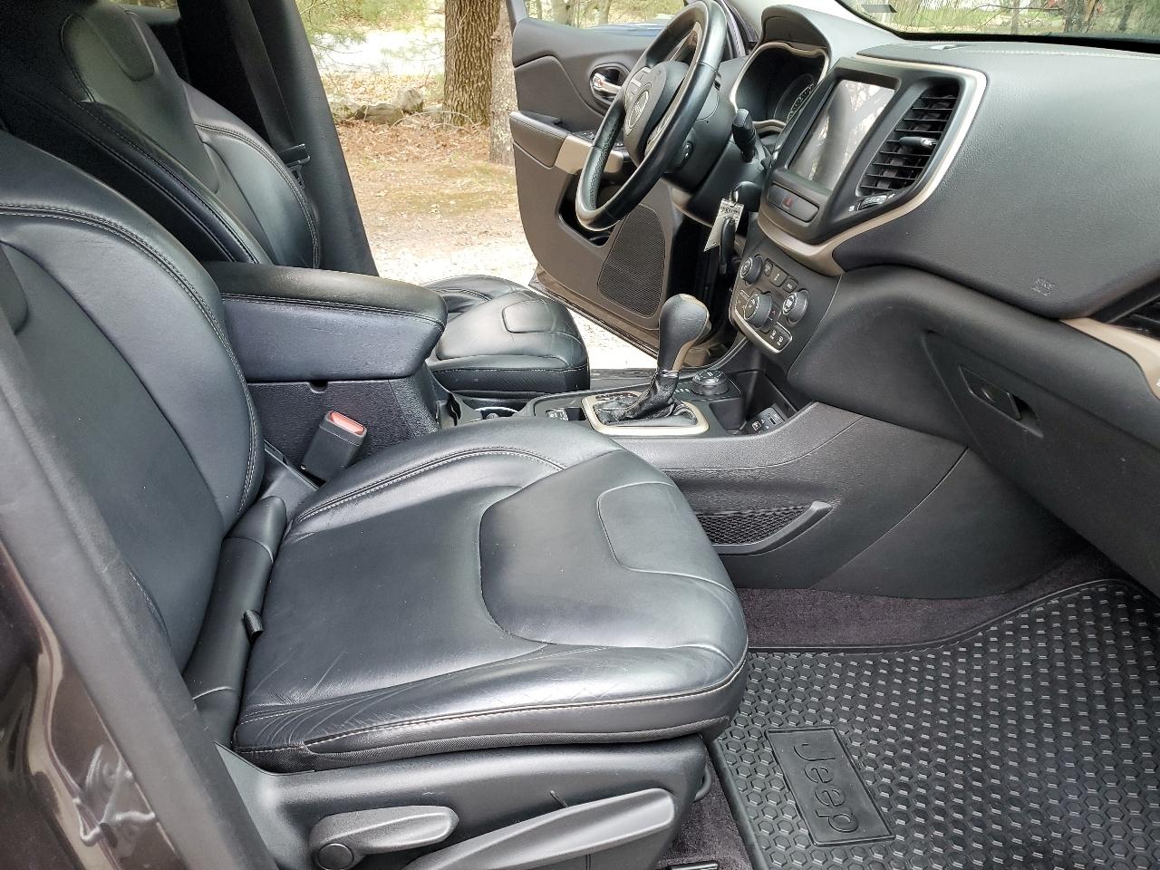 Jeep Cherokee Latitude 4WD 2017