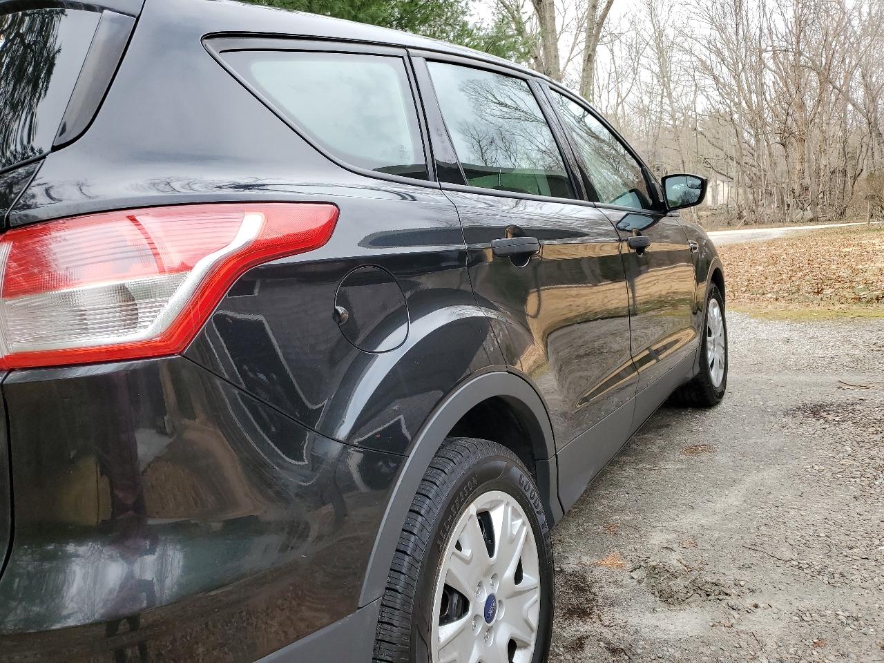 Ford Escape S FWD 2015