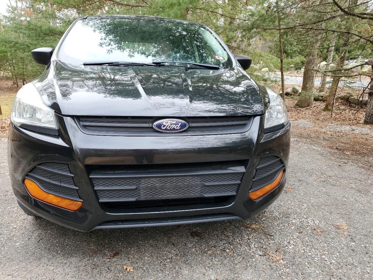 Ford Escape S FWD 2015