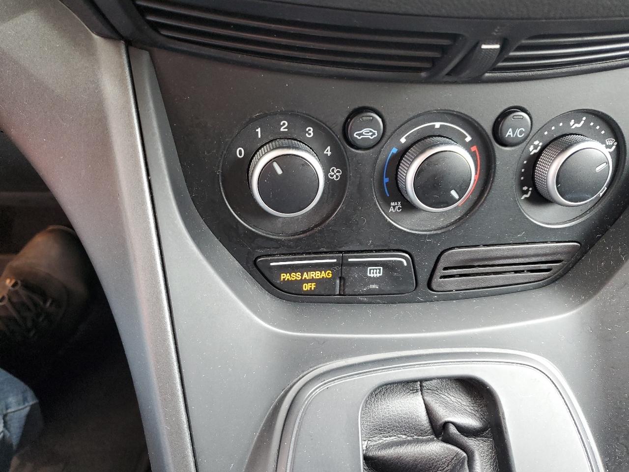 Ford Escape S FWD 2015