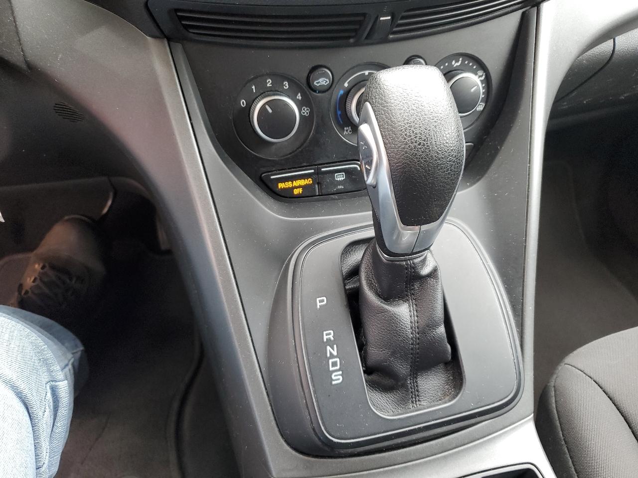 Ford Escape S FWD 2015