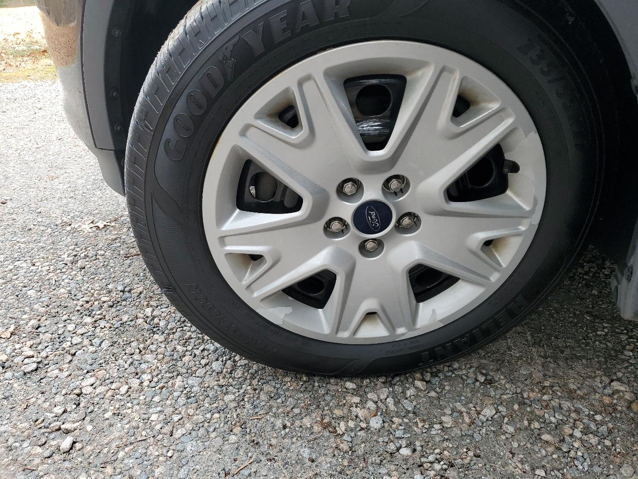 Ford Escape S FWD 2015