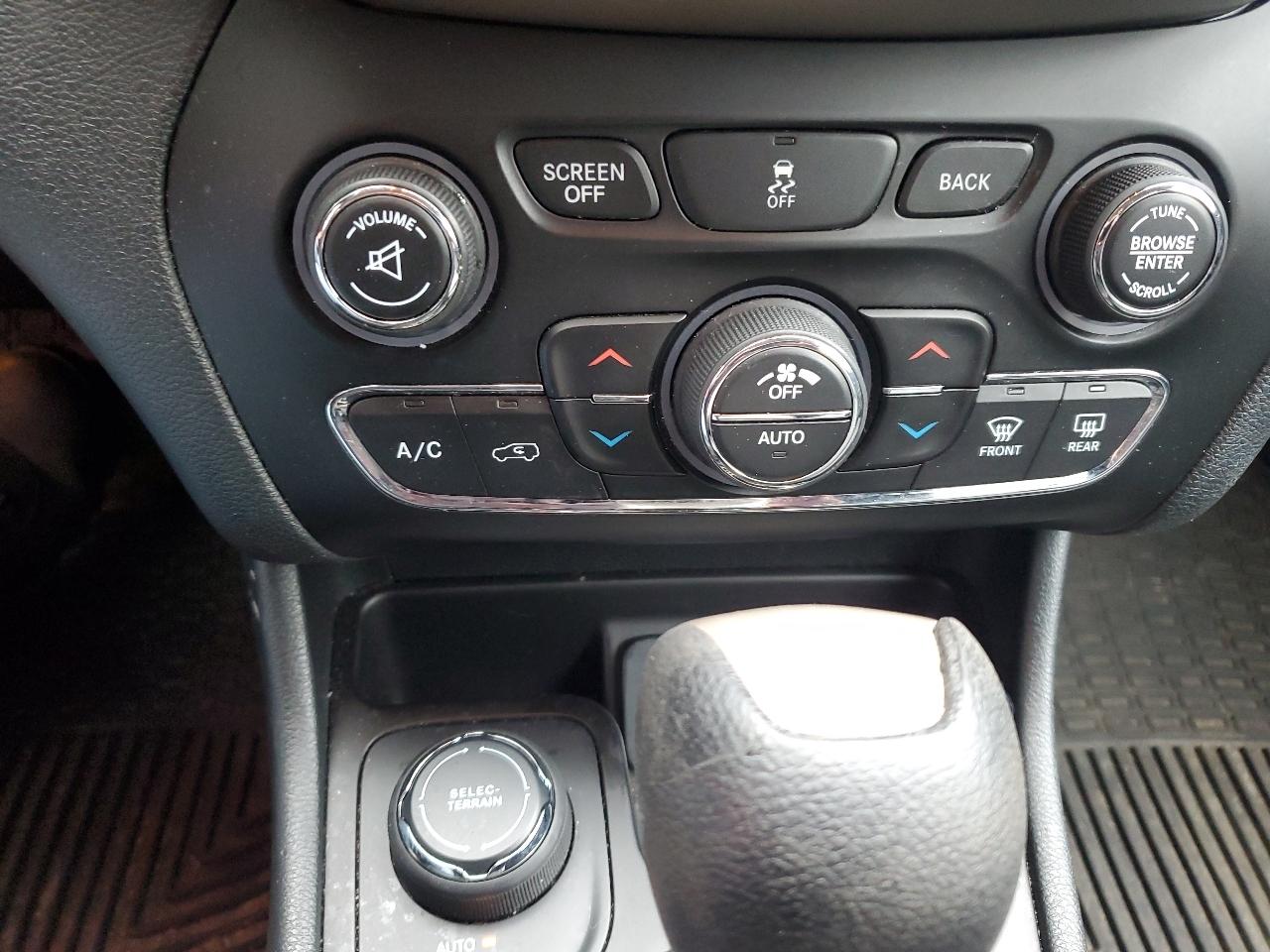 Jeep Cherokee Latitude 4WD 2015