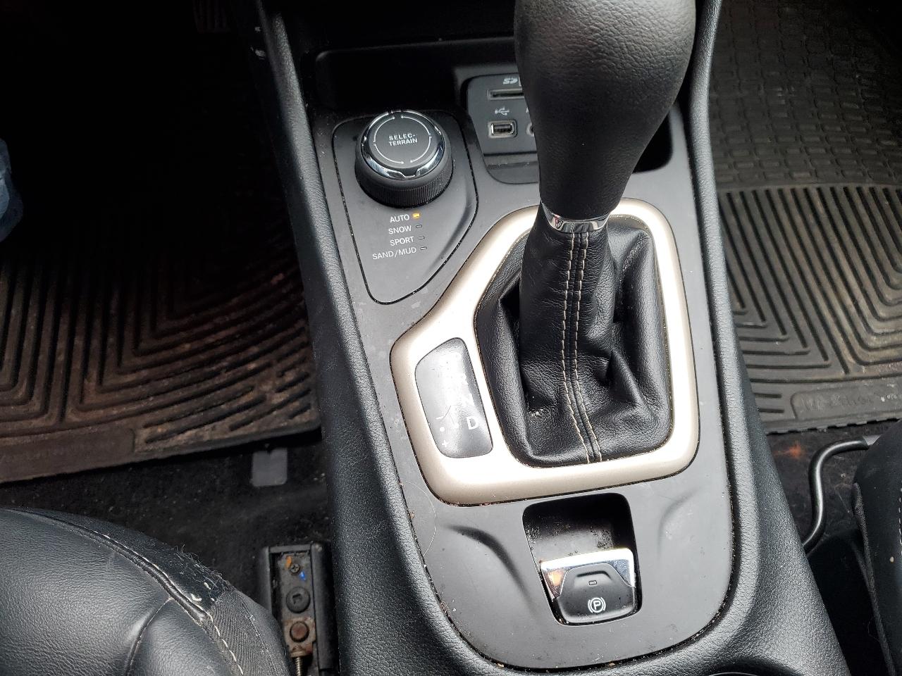 Jeep Cherokee Latitude 4WD 2015