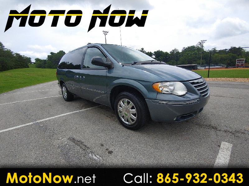 Chrysler Town & Country Limited 2005