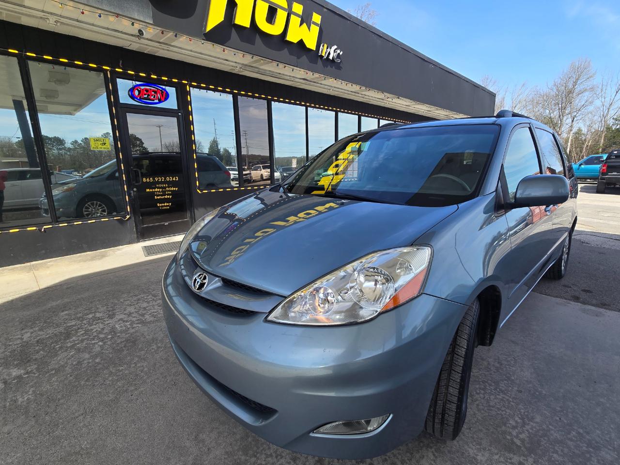 Toyota Sienna XLE FWD 2007