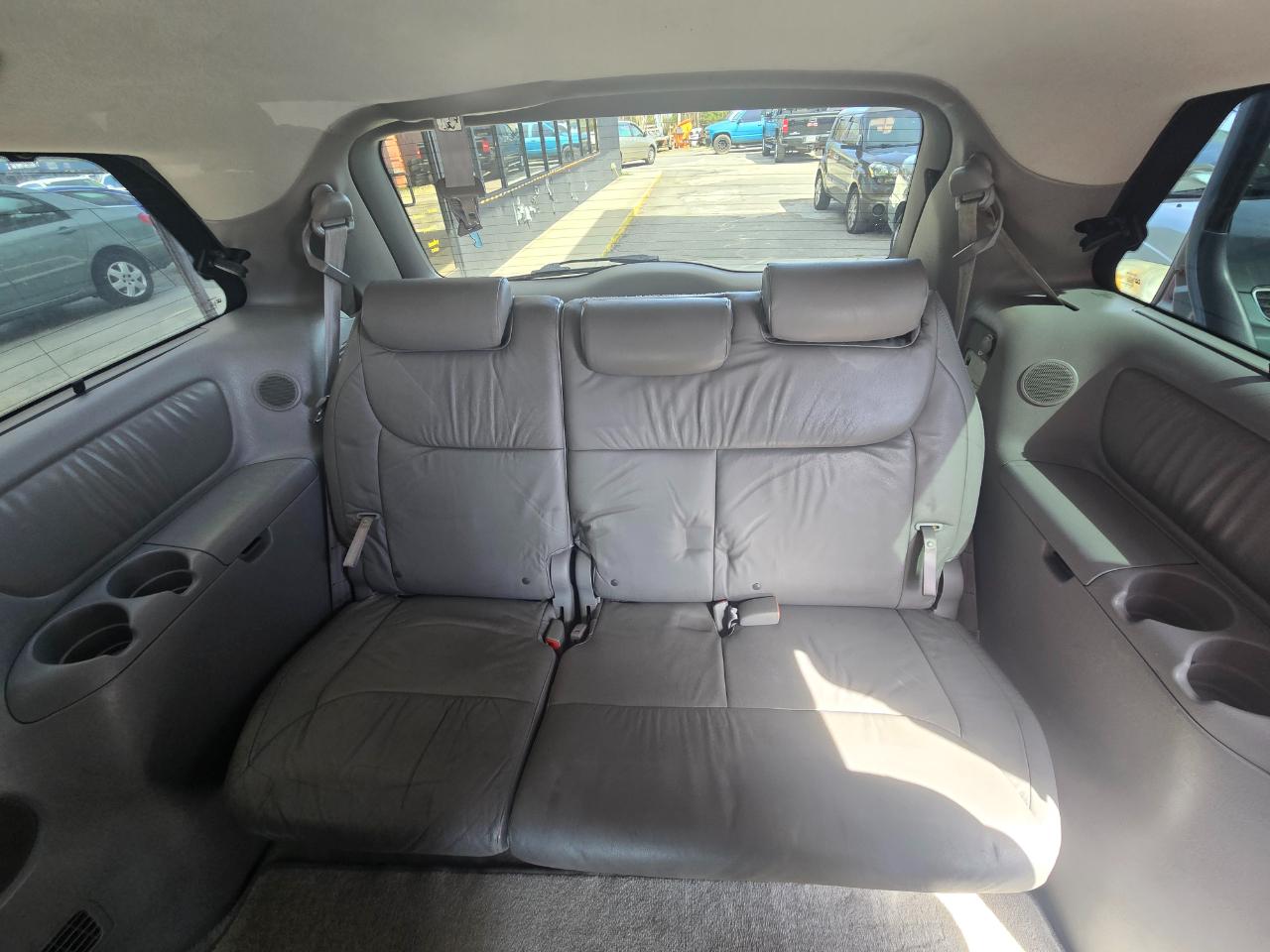 Toyota Sienna XLE FWD 2007