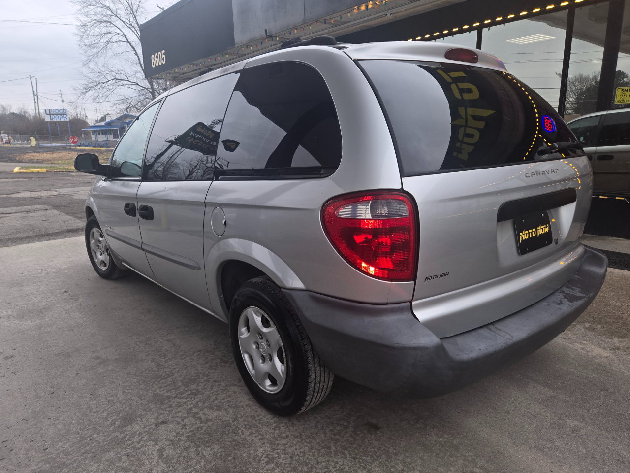 Dodge Caravan SE 2001