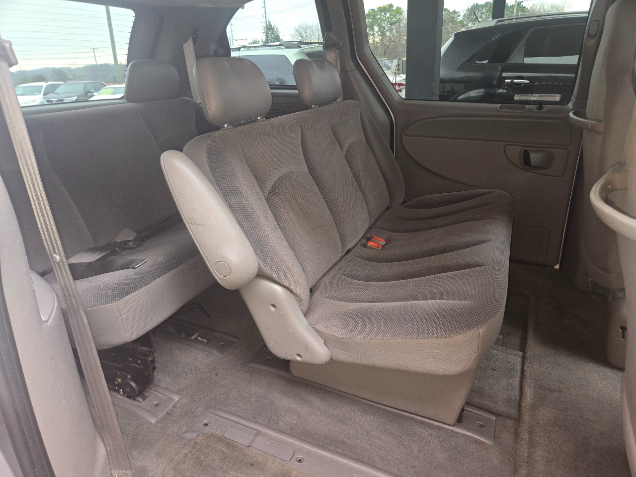 Dodge Caravan SE 2001