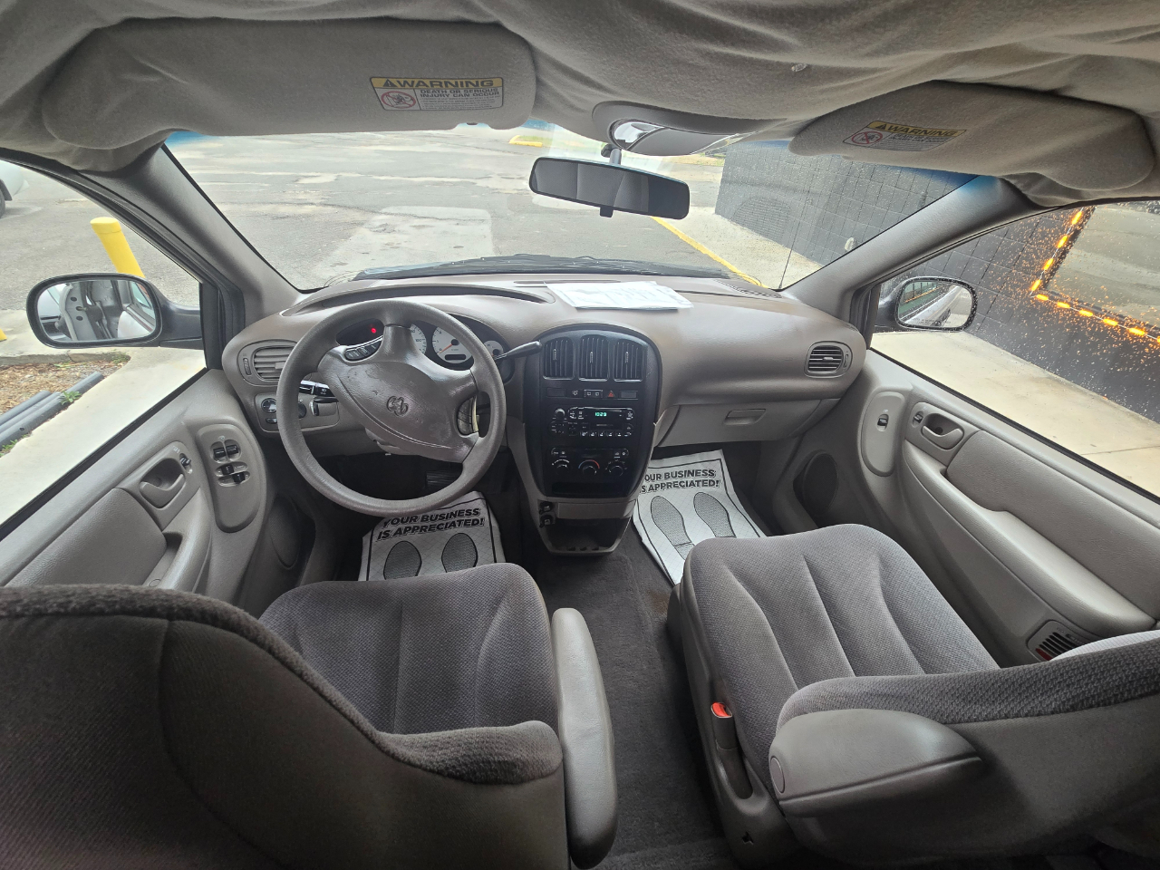 Dodge Caravan SE 2001