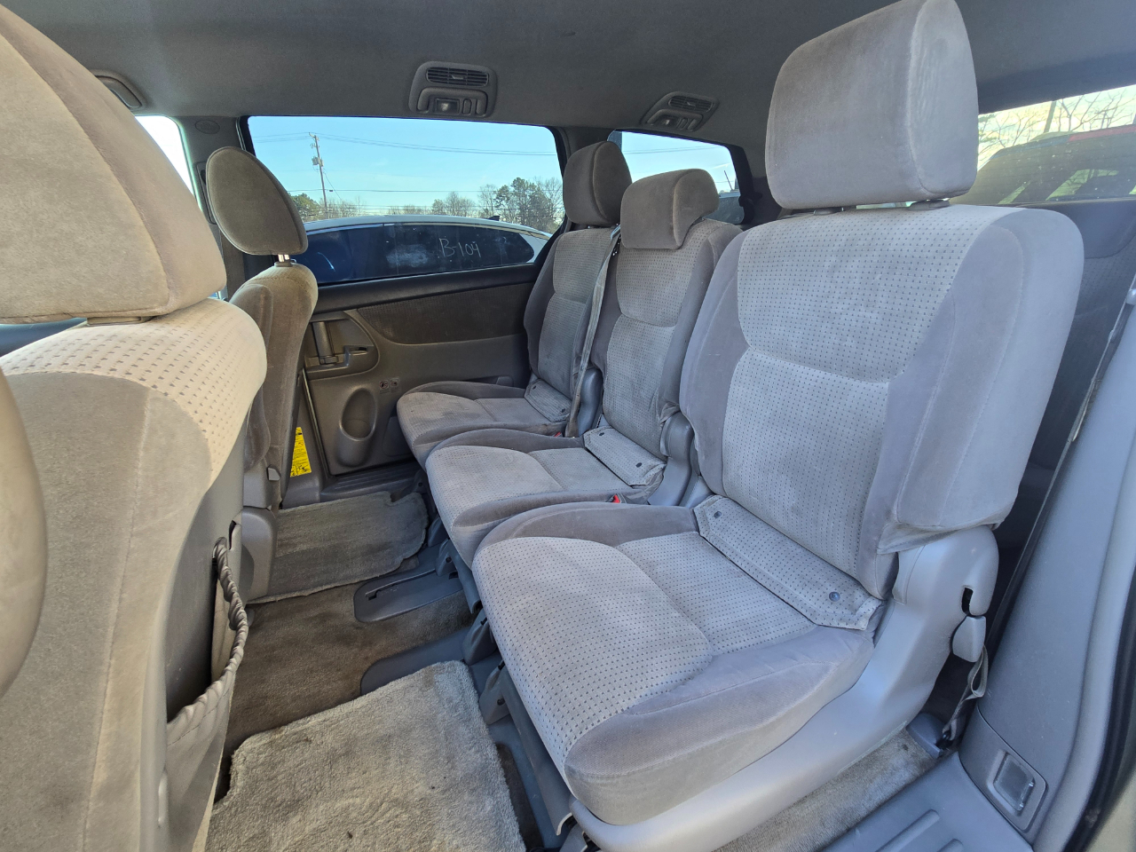 Toyota Sienna CE FWD 7-Passenger 2009