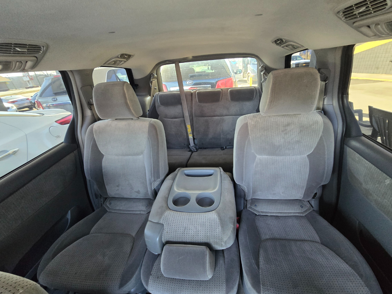 Toyota Sienna CE FWD 7-Passenger 2009