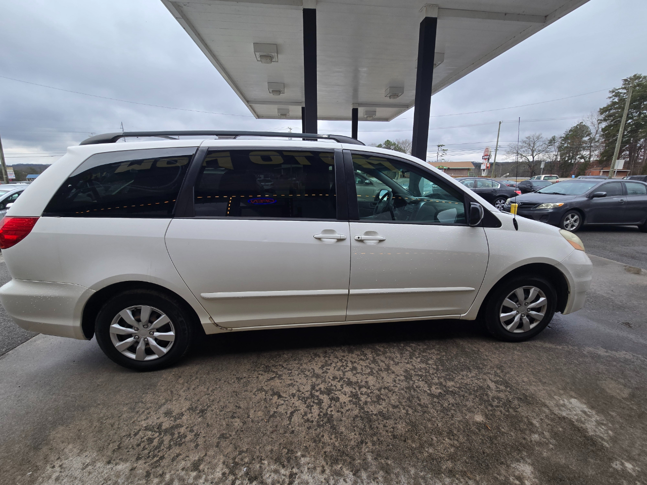 Toyota Sienna CE FWD 7-Passenger 2007