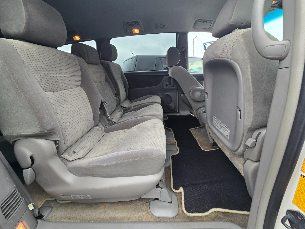Toyota Sienna CE FWD 7-Passenger 2007