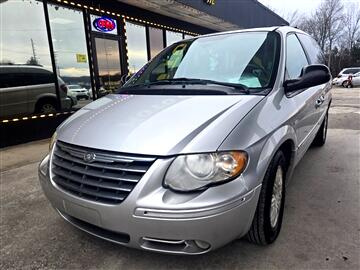 2005 Chrysler Town & Country Touring