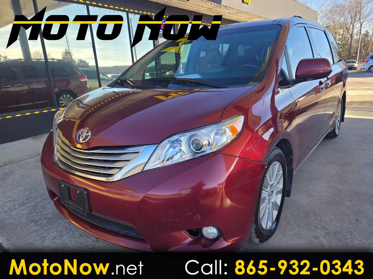 2012 Toyota Sienna XLE's photo