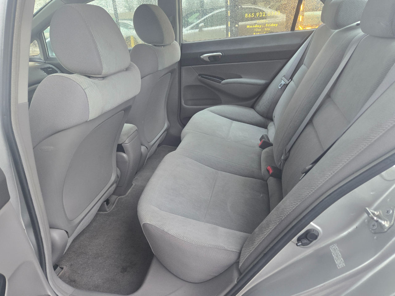 Honda Civic LX Sedan 5-Speed AT 2011