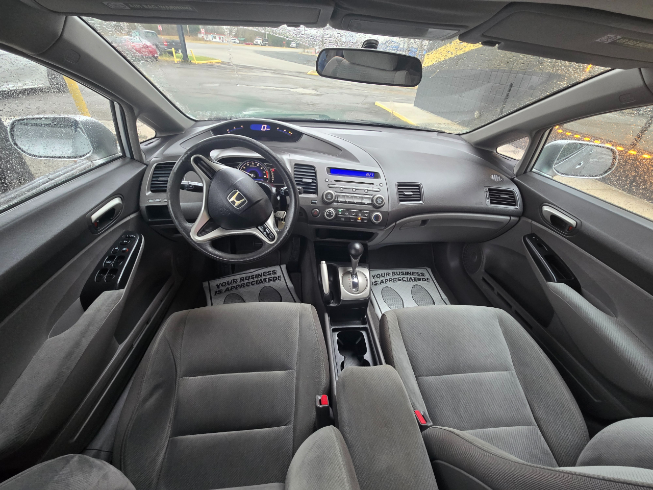 Honda Civic LX Sedan 5-Speed AT 2011