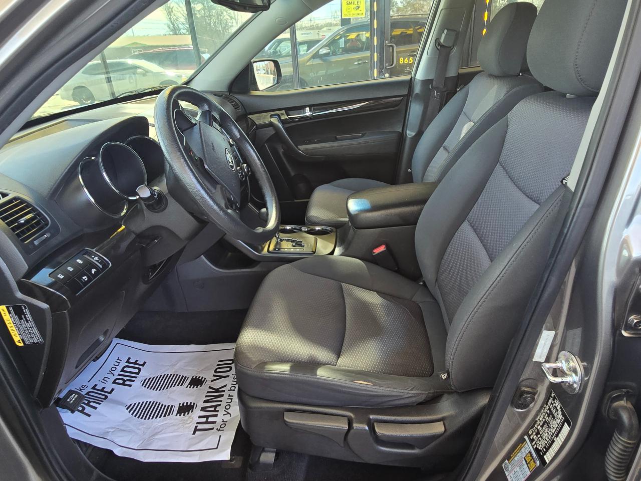 Kia Sorento LX 2WD 2012