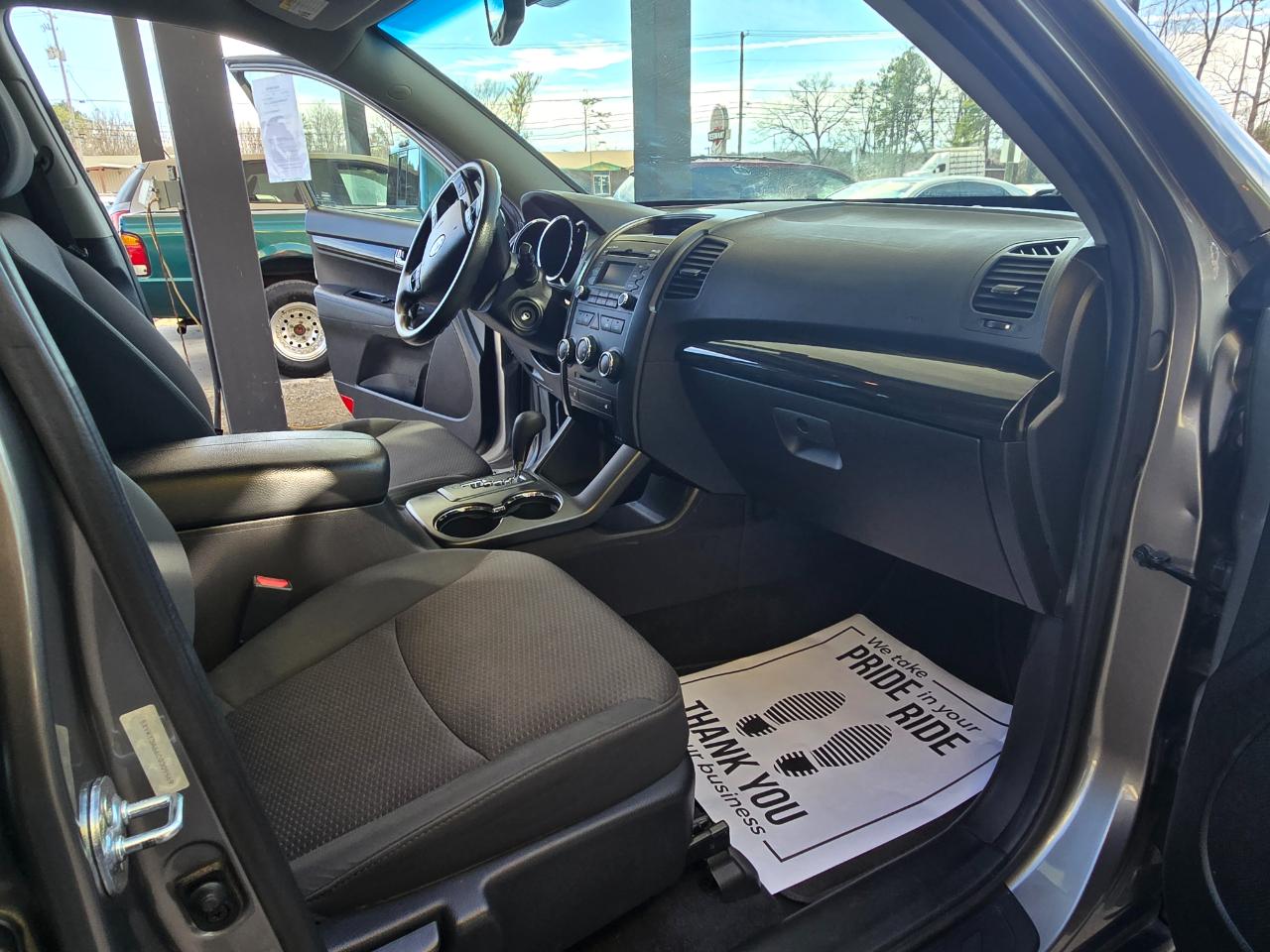 Kia Sorento LX 2WD 2012