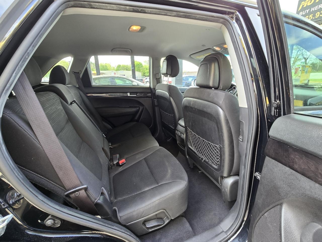 Kia Sorento LX 2WD 2014