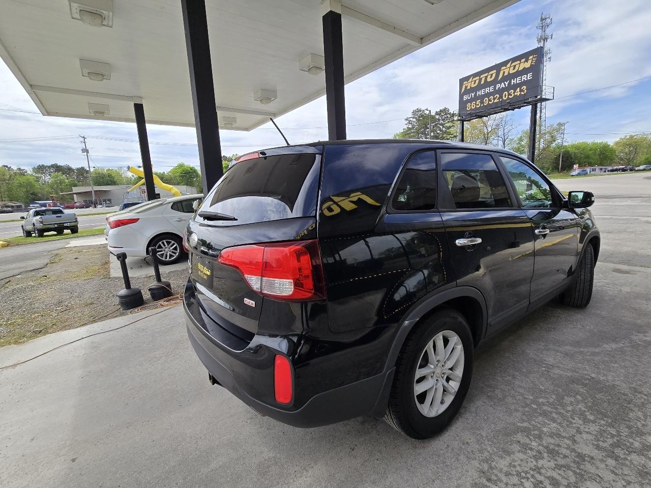 Kia Sorento LX 2WD 2014