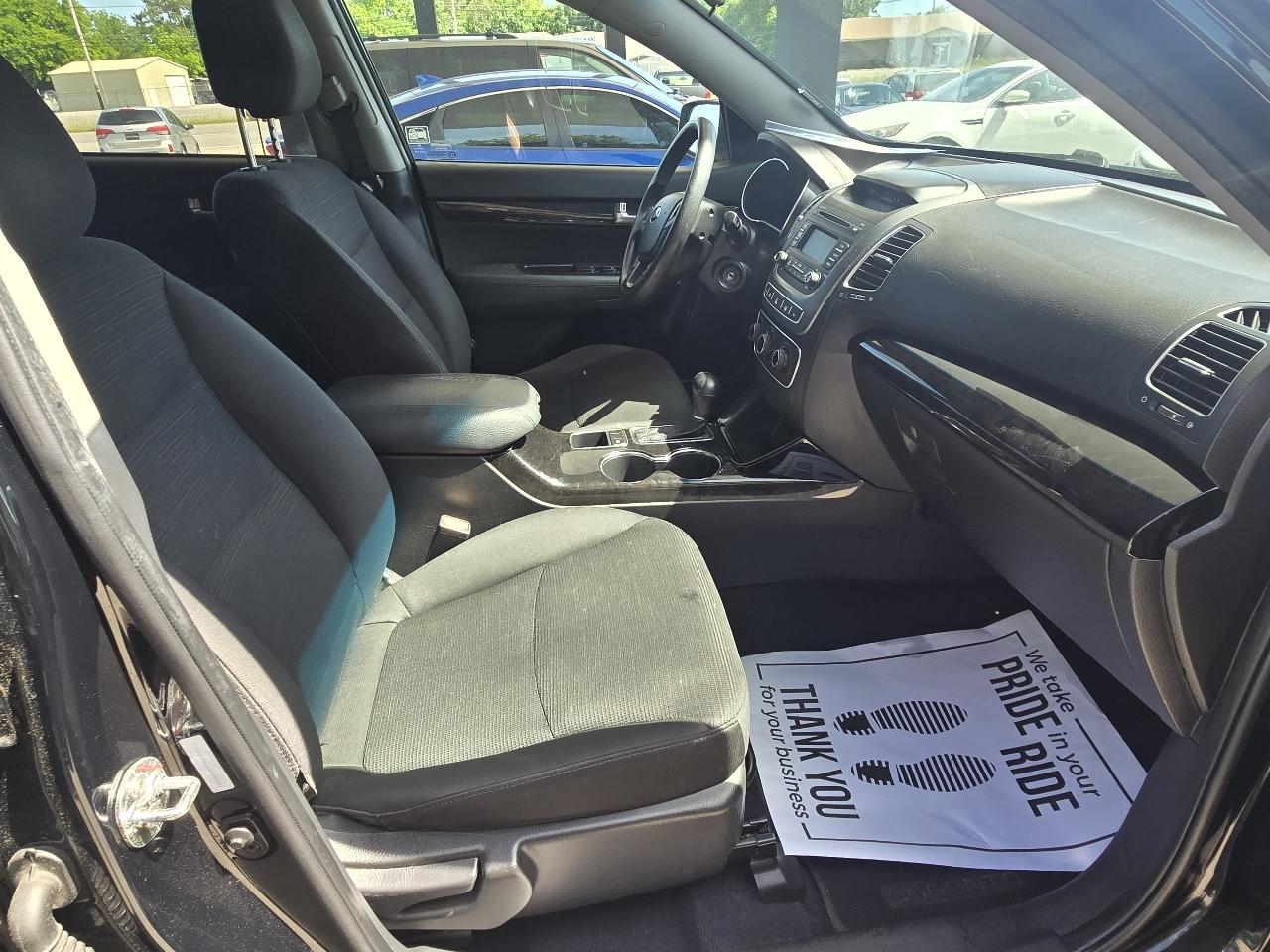 Kia Sorento LX 2WD 2014