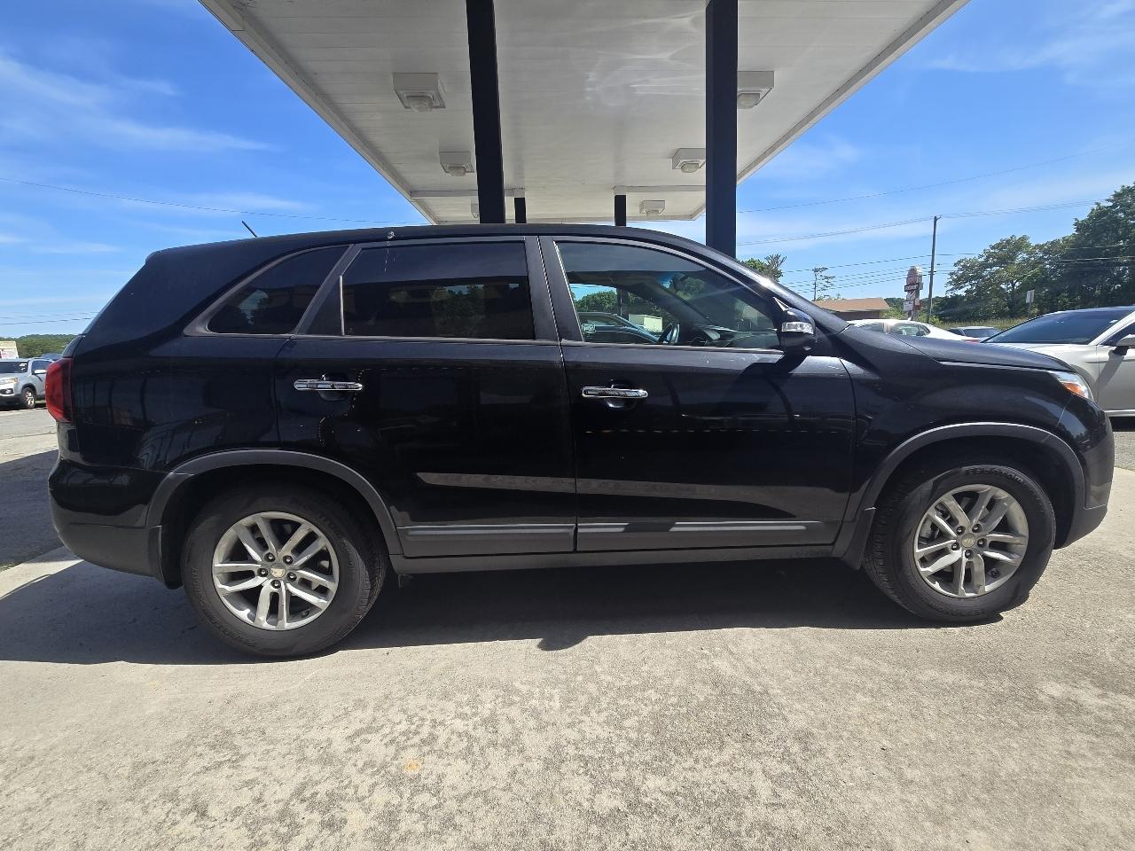 Kia Sorento LX 2WD 2014