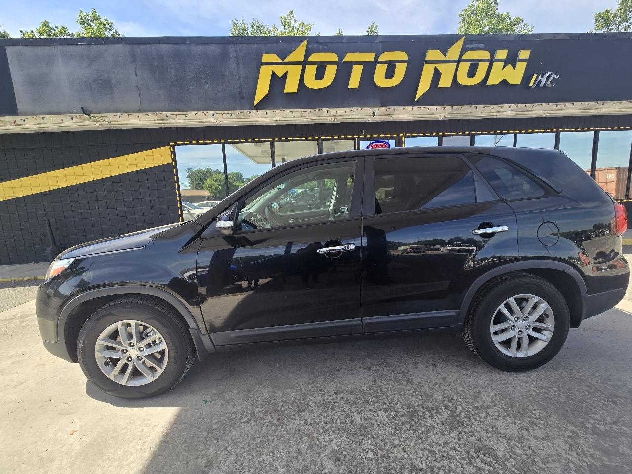 Kia Sorento LX 2WD 2014