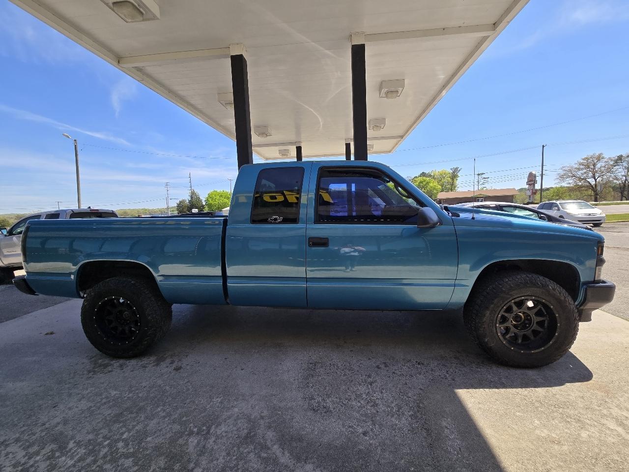 Chevrolet C/K 1500 Ext. Cab 6.5-ft. Bed 4WD 1998