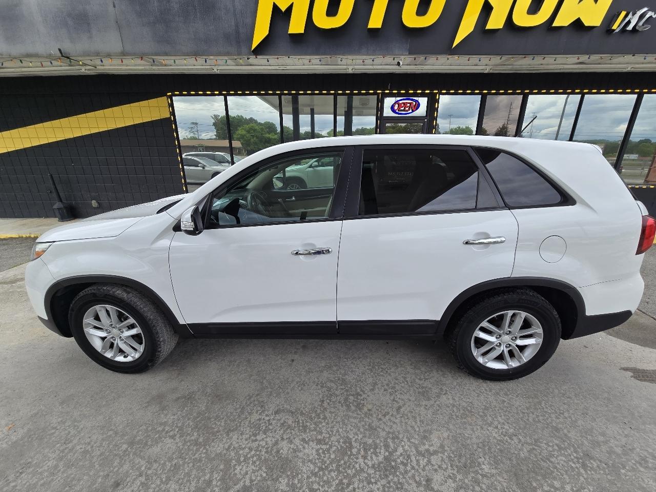 Kia Sorento LX 2WD 2014