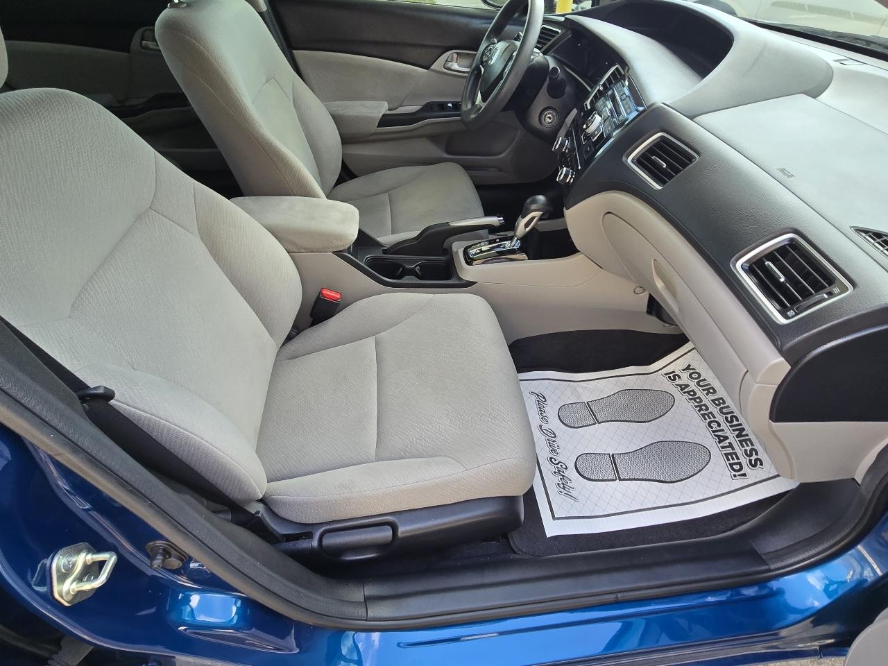 Honda Civic LX Sedan 5-Speed AT 2013