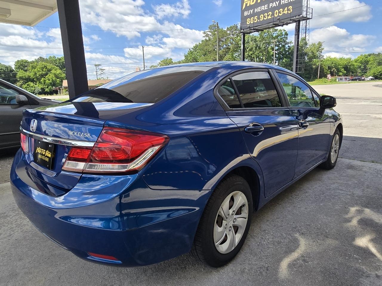 Honda Civic LX Sedan 5-Speed AT 2013