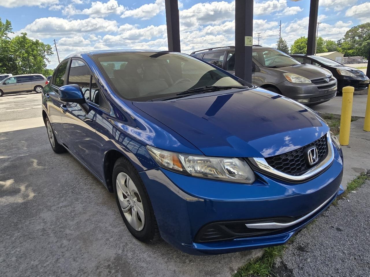 Honda Civic LX Sedan 5-Speed AT 2013
