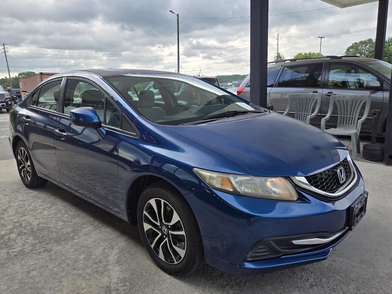 Honda Civic EX Sedan 5-Speed AT 2013