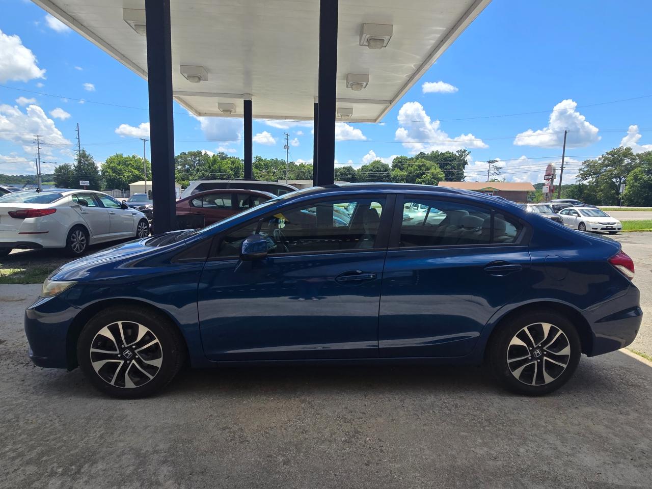 Honda Civic EX Sedan 5-Speed AT 2013