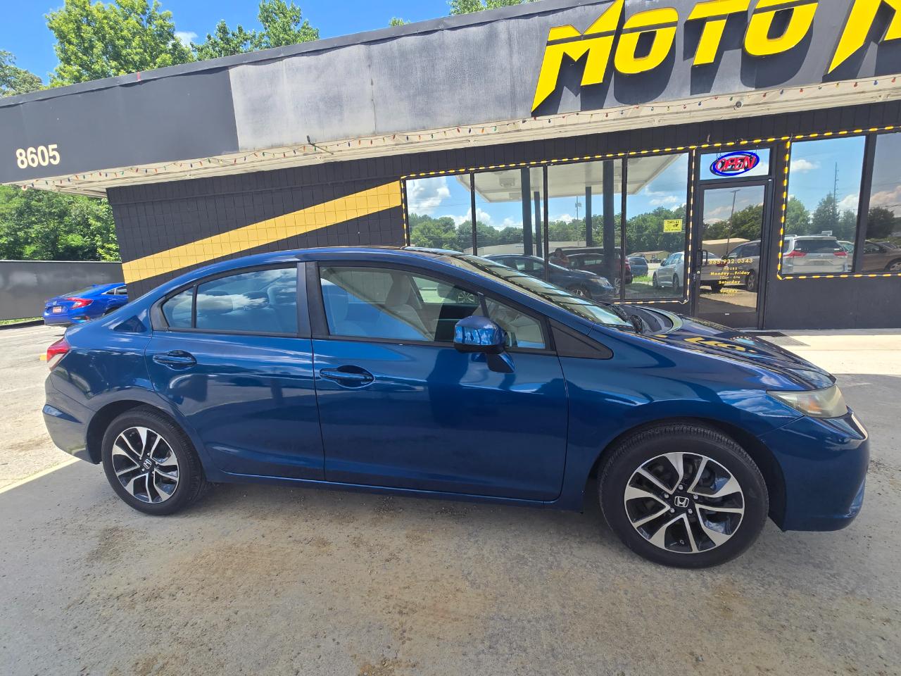 Honda Civic EX Sedan 5-Speed AT 2013