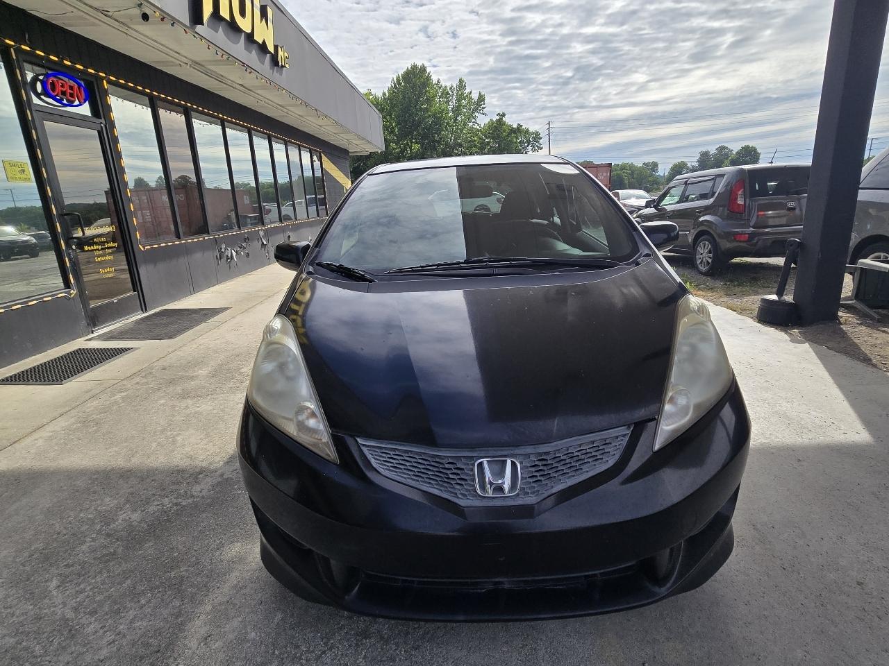 Honda Fit Sport 5-Speed AT 2010
