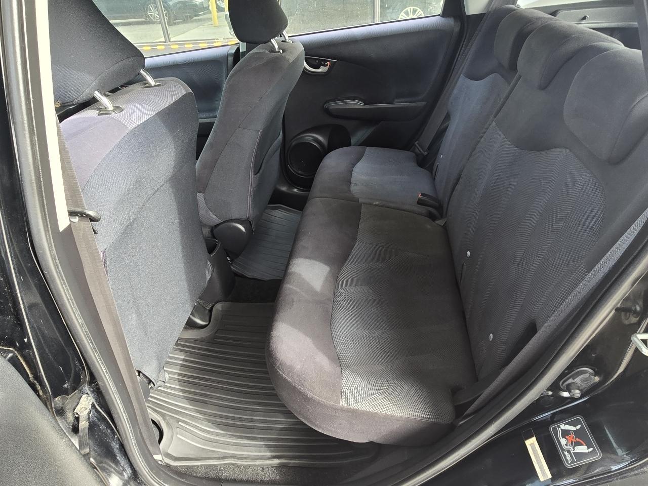Honda Fit Sport 5-Speed AT 2010
