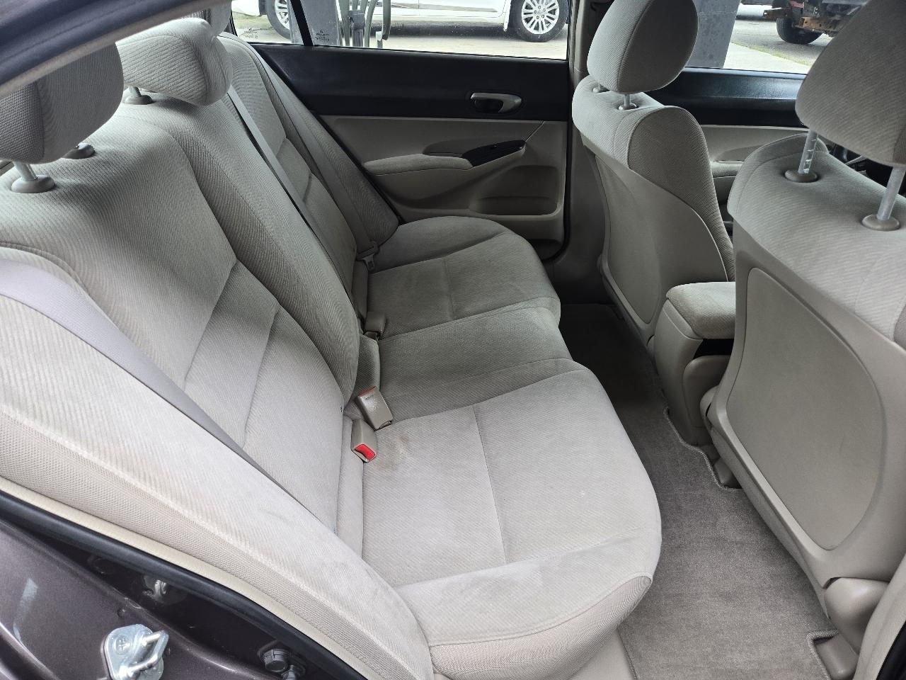 Honda Civic LX Sedan 5-Speed AT 2010