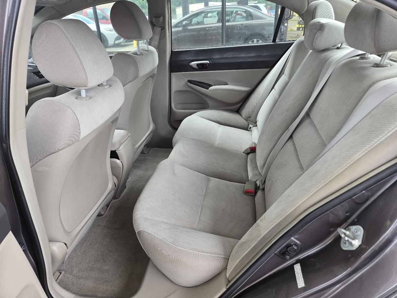 Honda Civic LX Sedan 5-Speed AT 2010