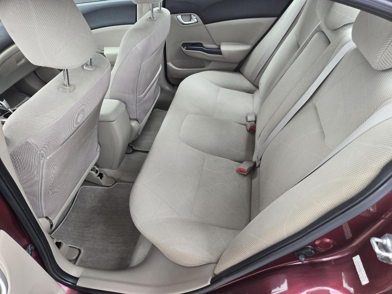 Honda Civic EX Sedan 5-Speed AT 2012