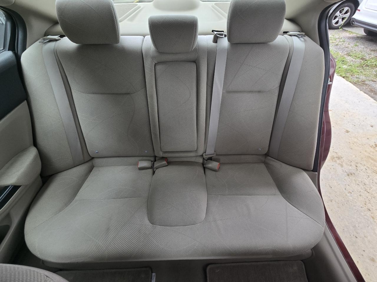 Honda Civic EX Sedan 5-Speed AT 2012
