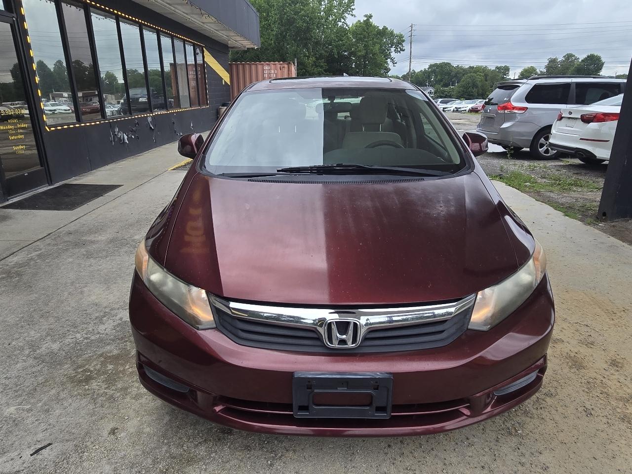 Honda Civic EX Sedan 5-Speed AT 2012