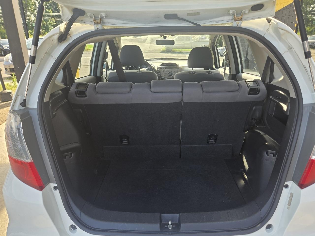 Honda Fit 5-Speed AT 2013