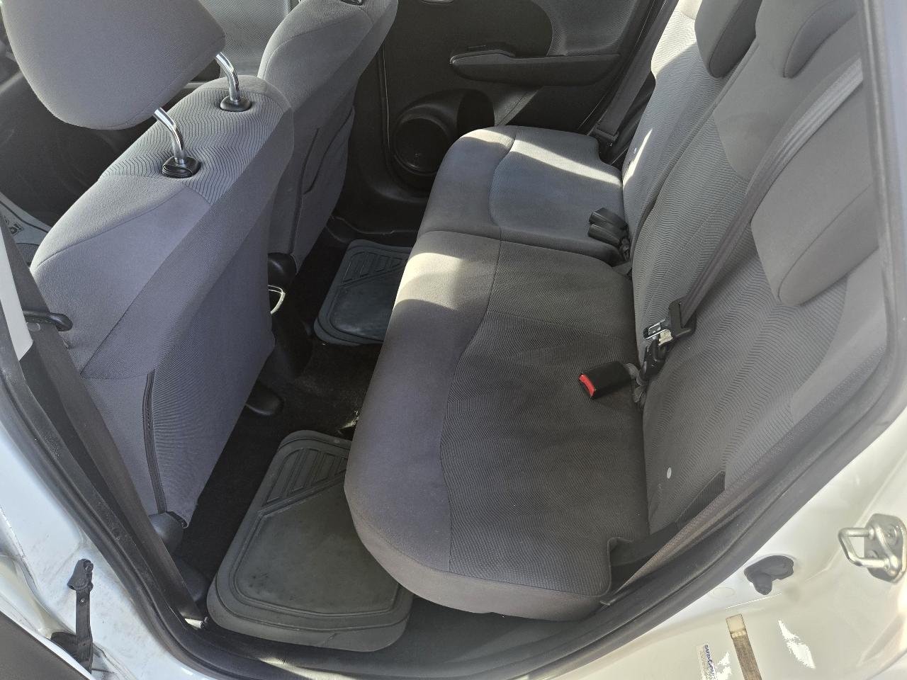 Honda Fit 5-Speed AT 2013