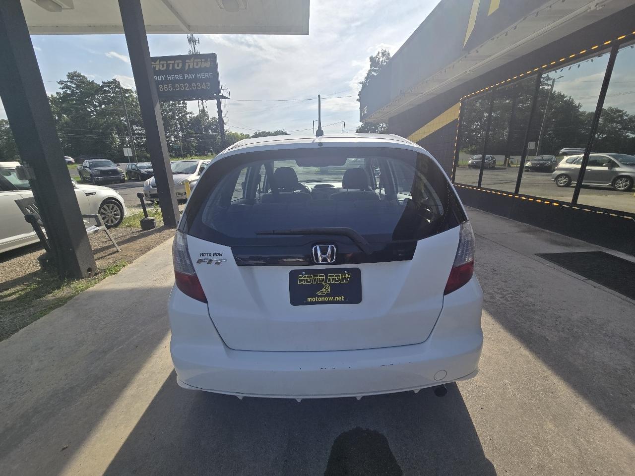 Honda Fit 5-Speed AT 2013